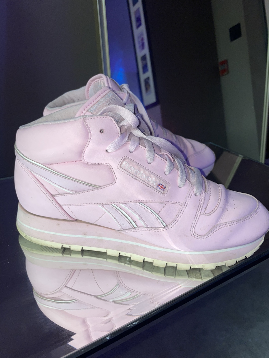 Pink Reebok Classic Leather Mid Sneakers - photo 3