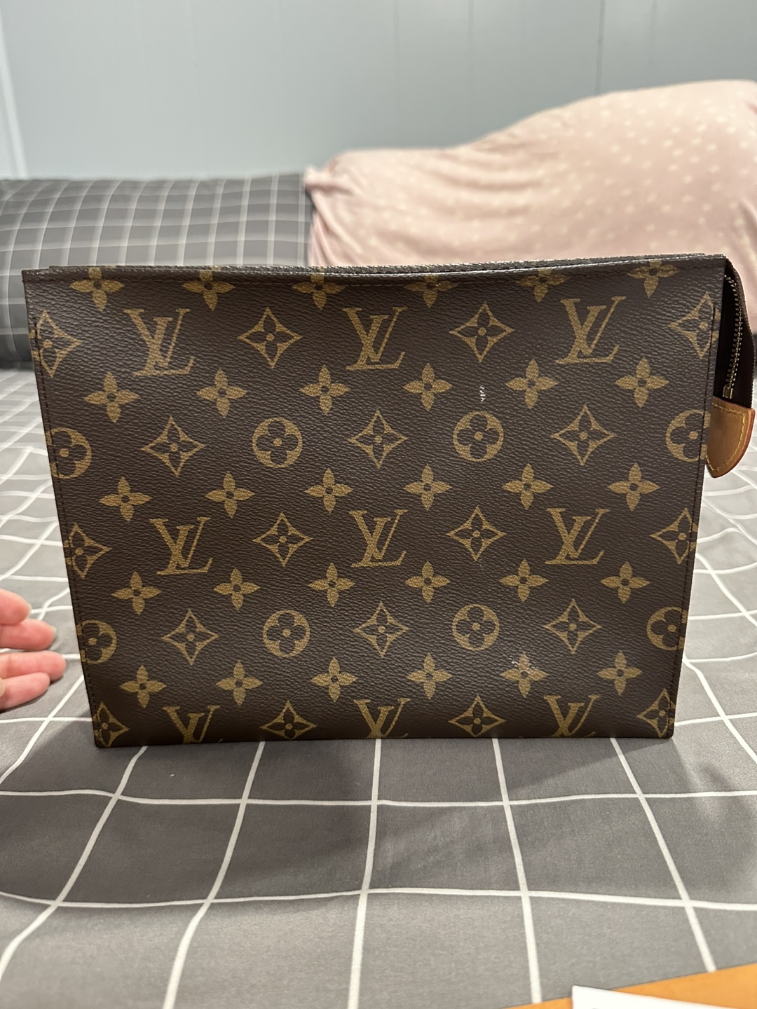 Louis Vuitton Toiletry Pouch 26 - photo 2
