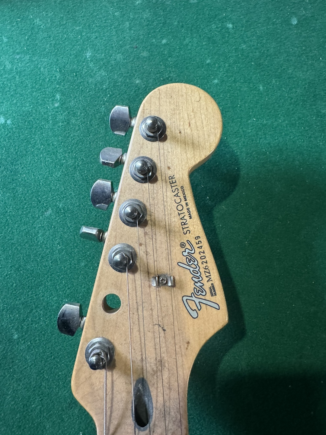 Mexican Fender Stratocaster for Sale - Needs Repair! - photo 3