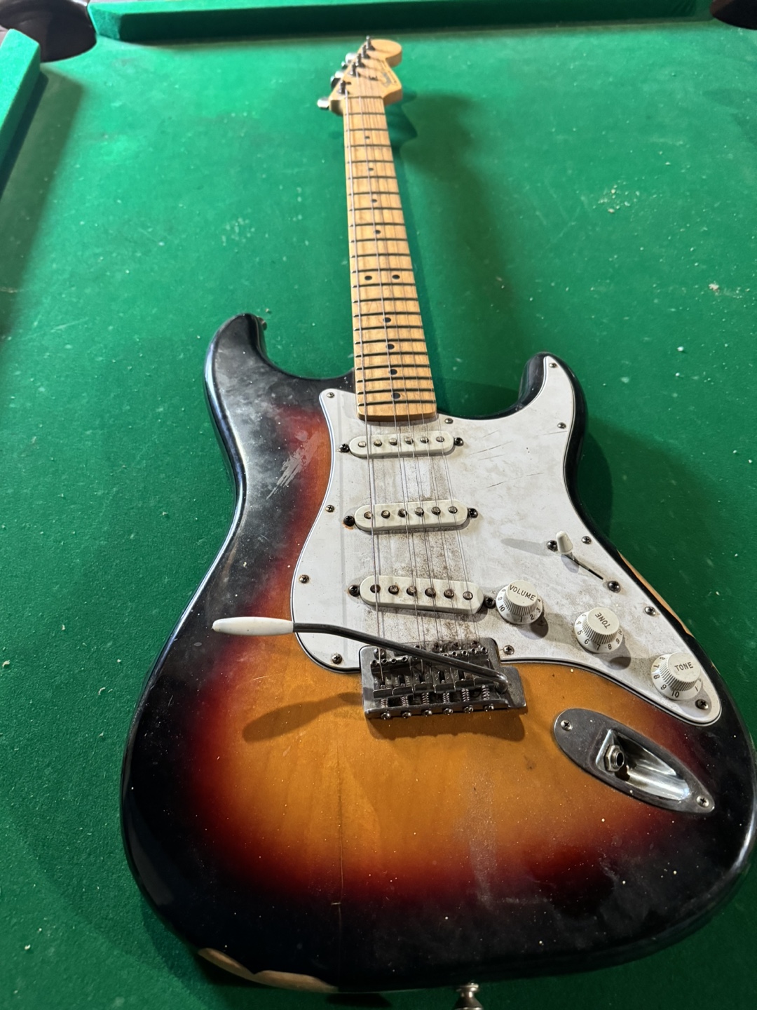 Mexican Fender Stratocaster for Sale - Needs Repair! - photo 2