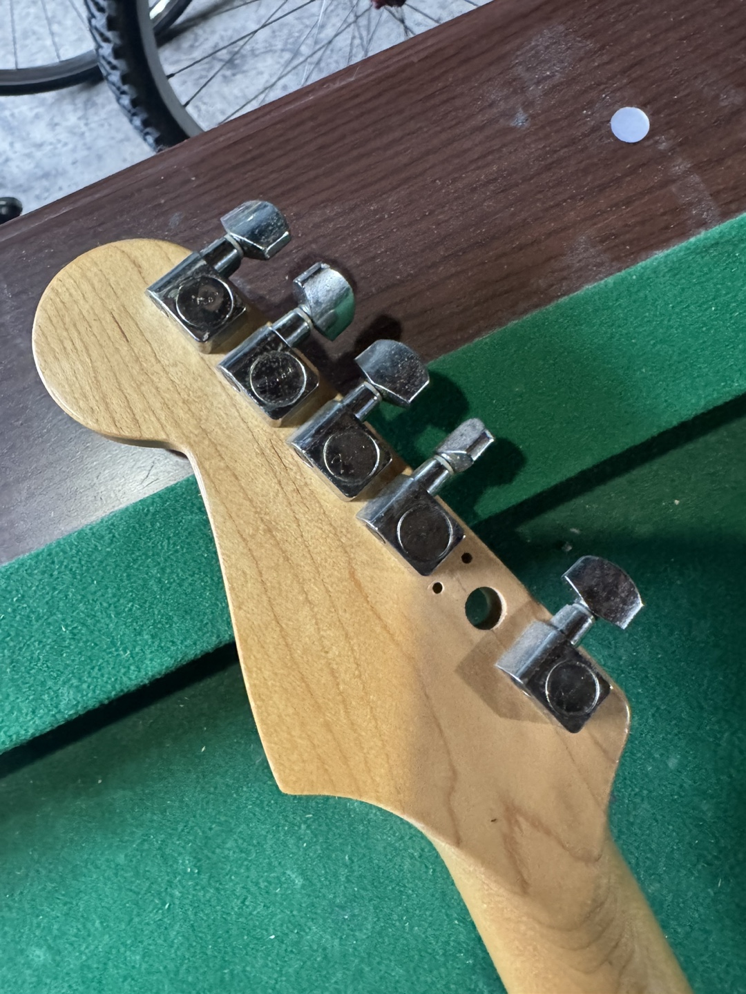Mexican Fender Stratocaster for Sale - Needs Repair! - photo 4