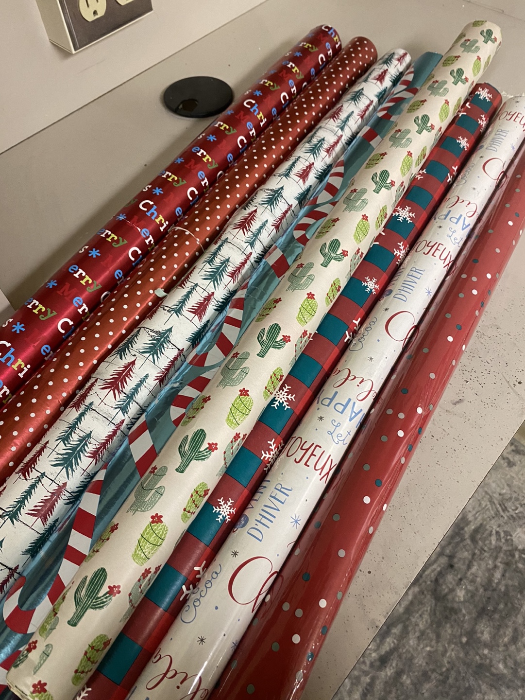 Free Xmas Wrapping Paper