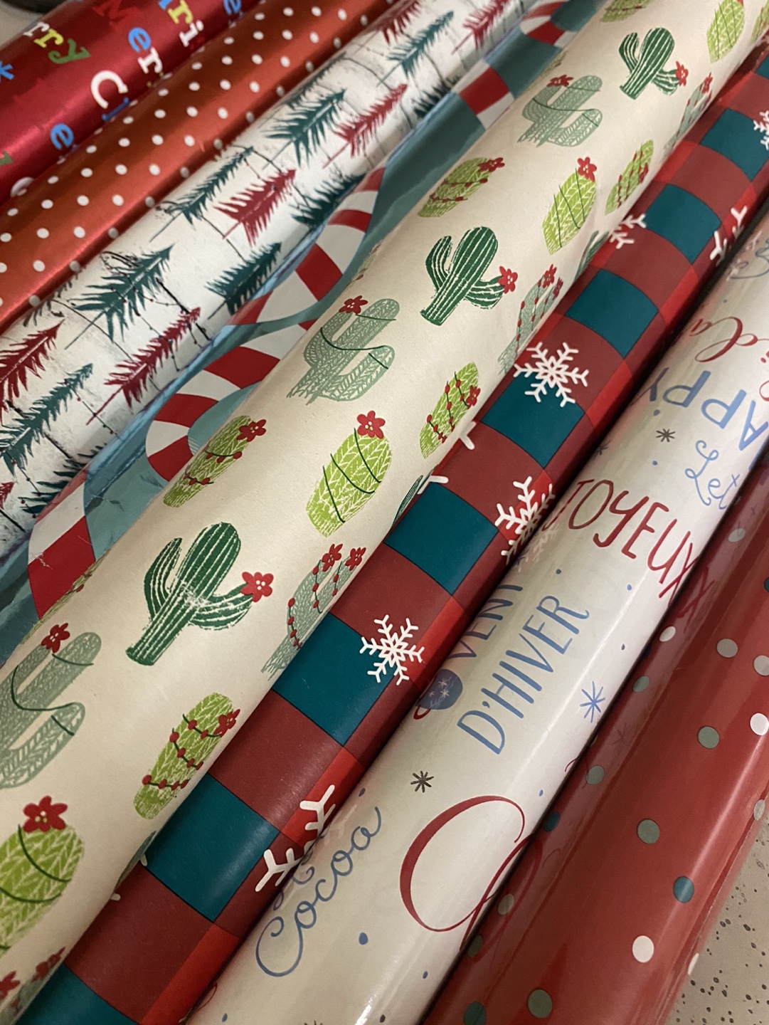 Free Xmas Wrapping Paper - photo 2