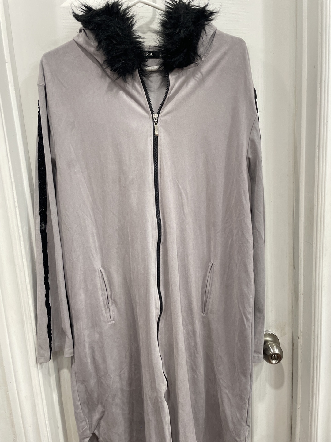 Grey Long Sleeve Fur Hood Zip Up soft lightweight jacket