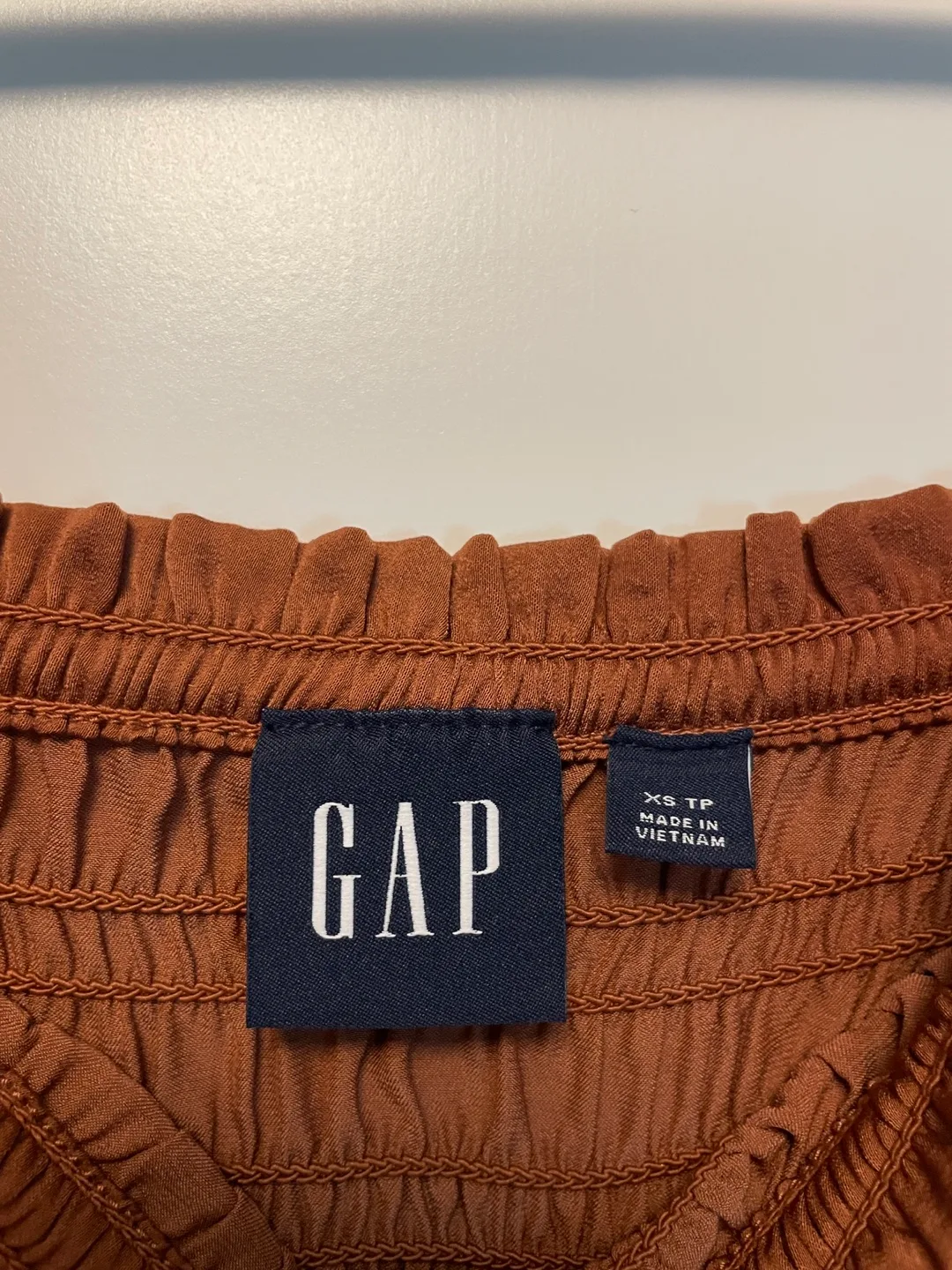Gap Copper Puff Sleeve Dress image indicator(3)