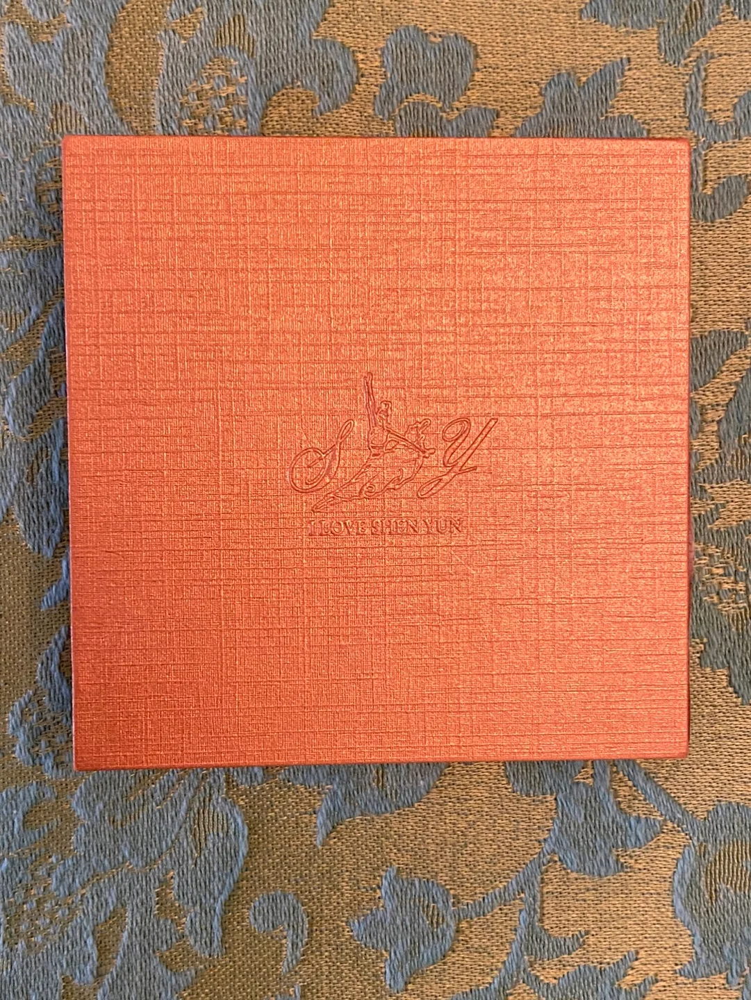 Shen Yun Compact with Double Mirror & Mother of Pearl Inlay image indicator(5)