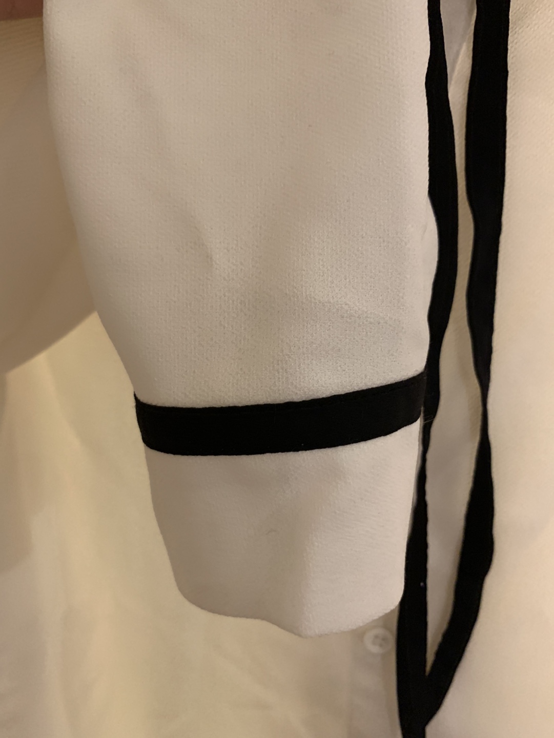 Visit in New York White Blouse with Black Trim - photo 3
