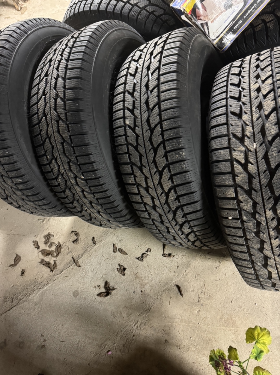 Set of 4 Winterforce Tires - photo 3