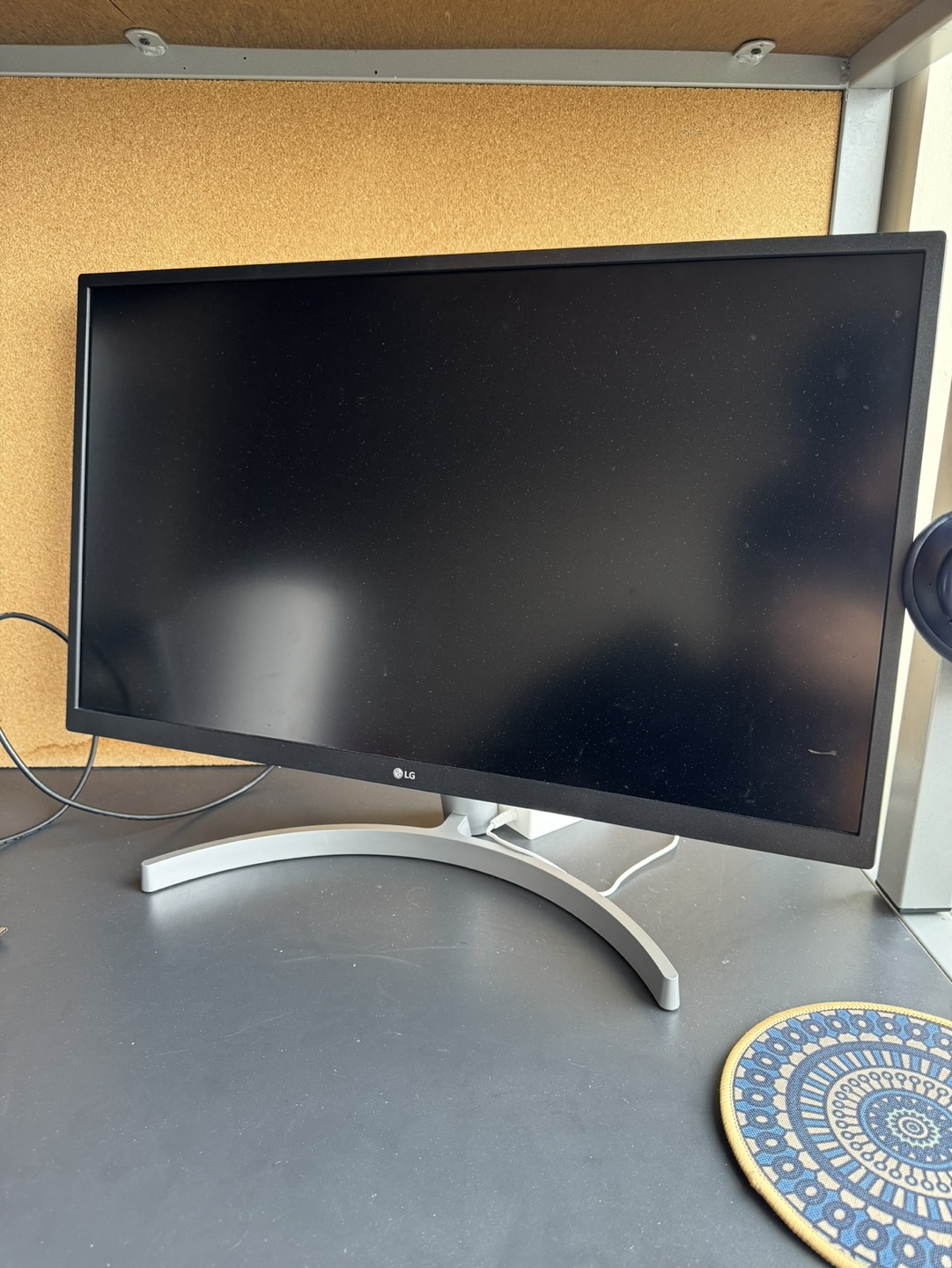 LG 27UL500 4K UHD IPS Monitor - photo 3