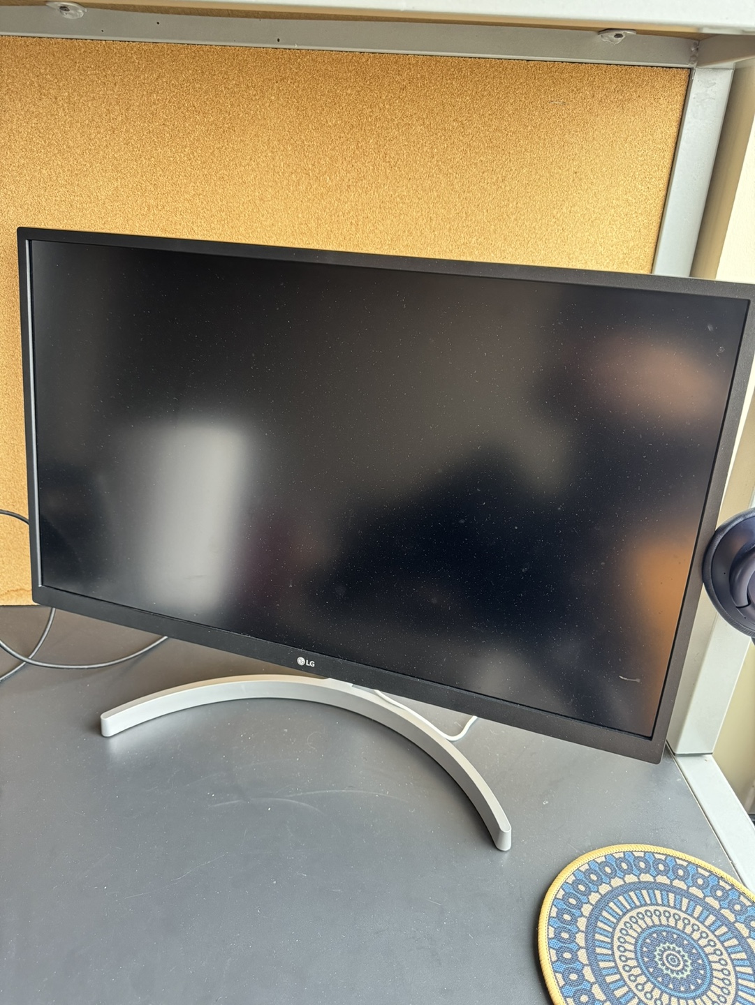 LG 27UL500 4K UHD IPS Monitor - photo 2