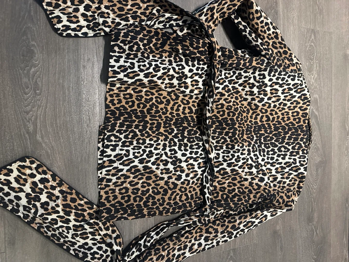 Ganni Leopard Print Jacket image indicator(10)