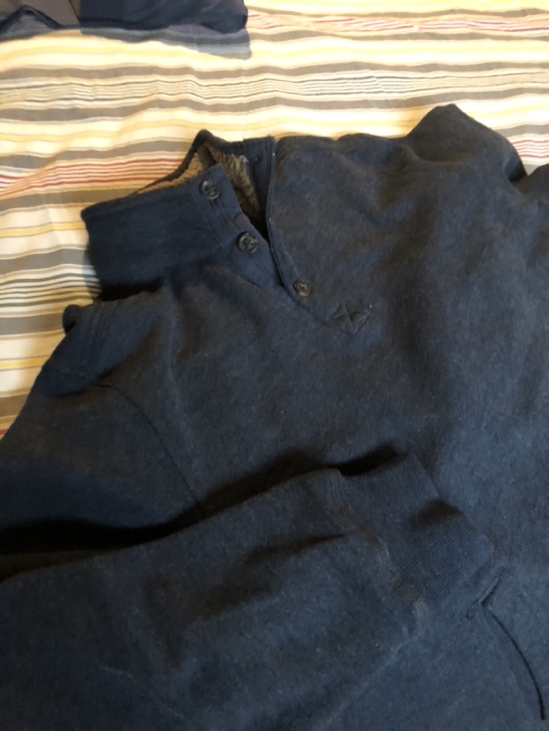 G.H. Bass & Co. Mens Sweater with fleece-lined collar - photo 3
