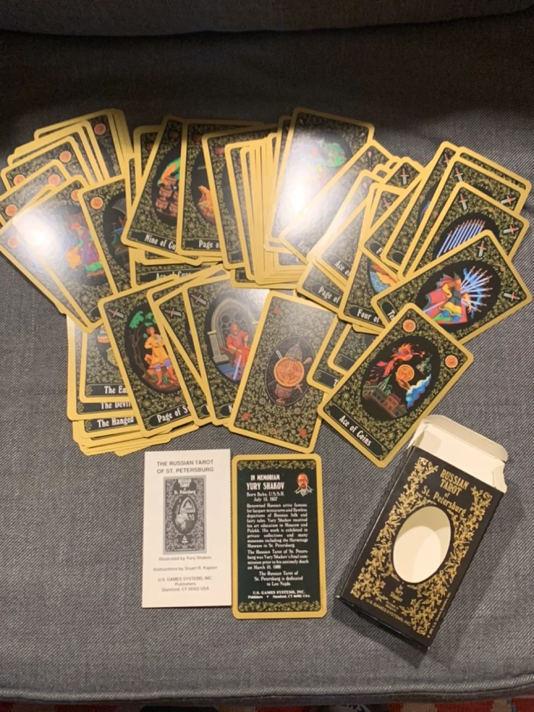 VINTAGE 1992 Russian Tarot of St. Petersburg by Yury Shakov image indicator(5)