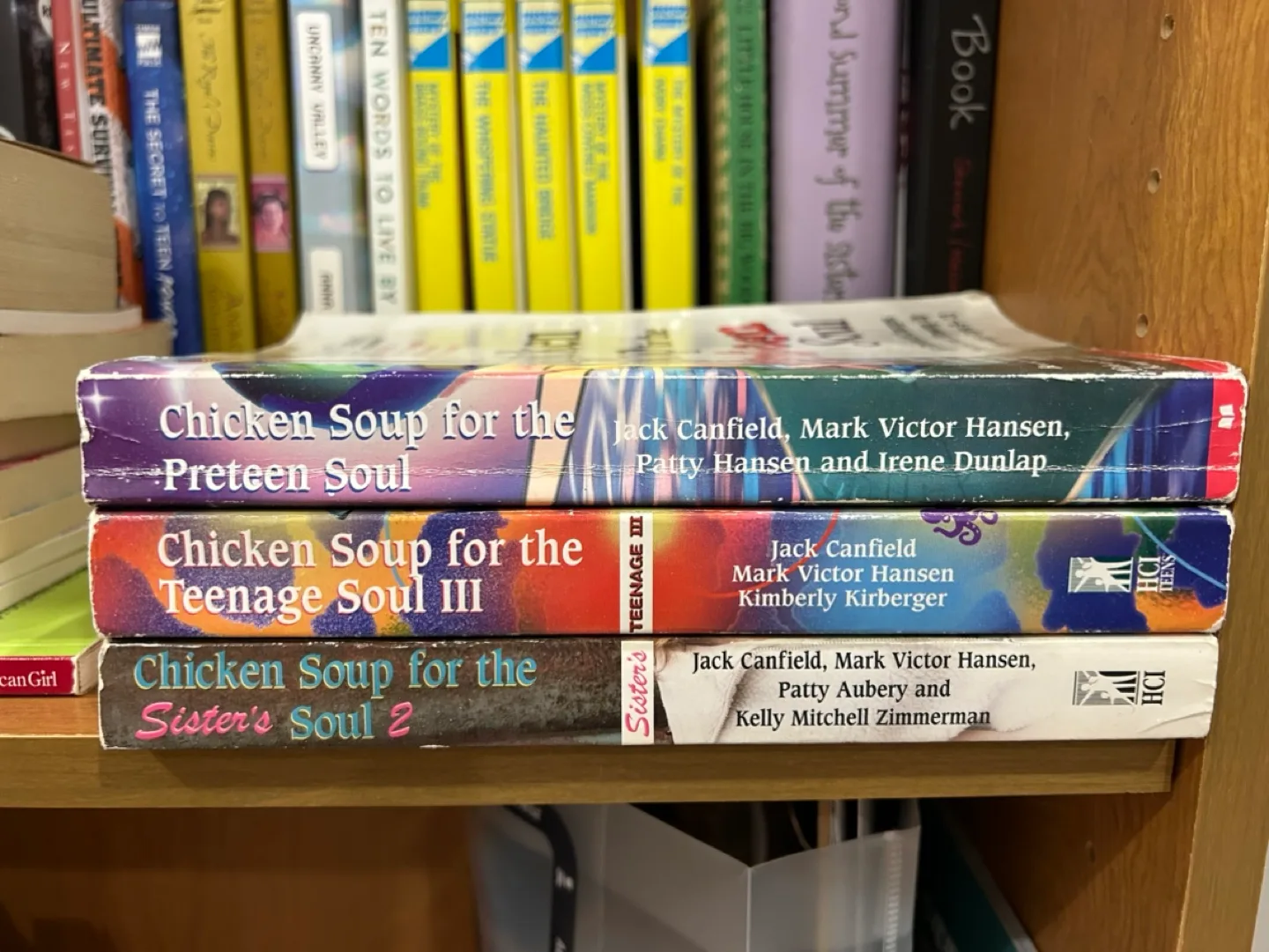 Lot of 20+ Books image indicator(2)