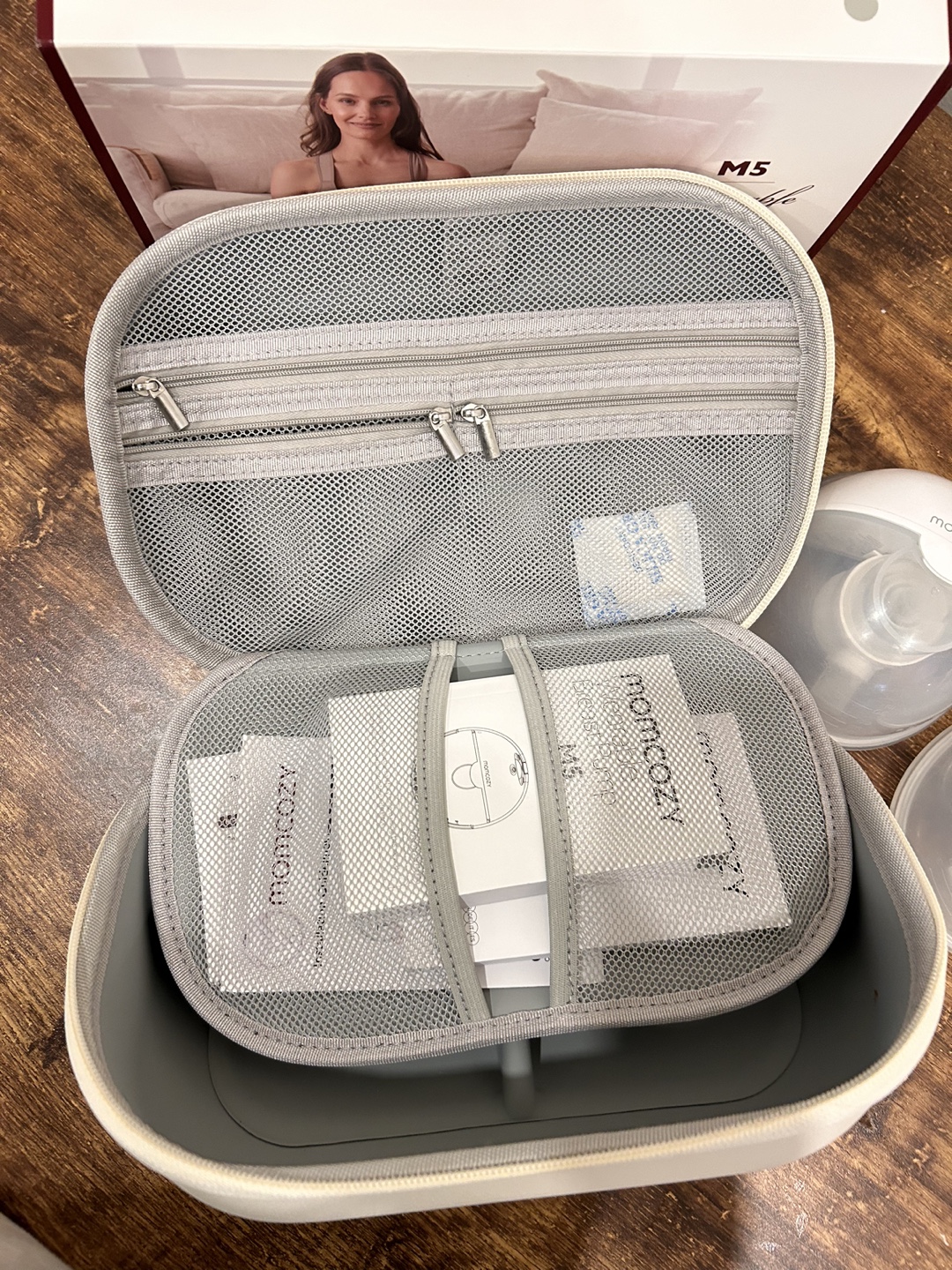 Momcozy M5 Double Electric Breast Pump - photo 3