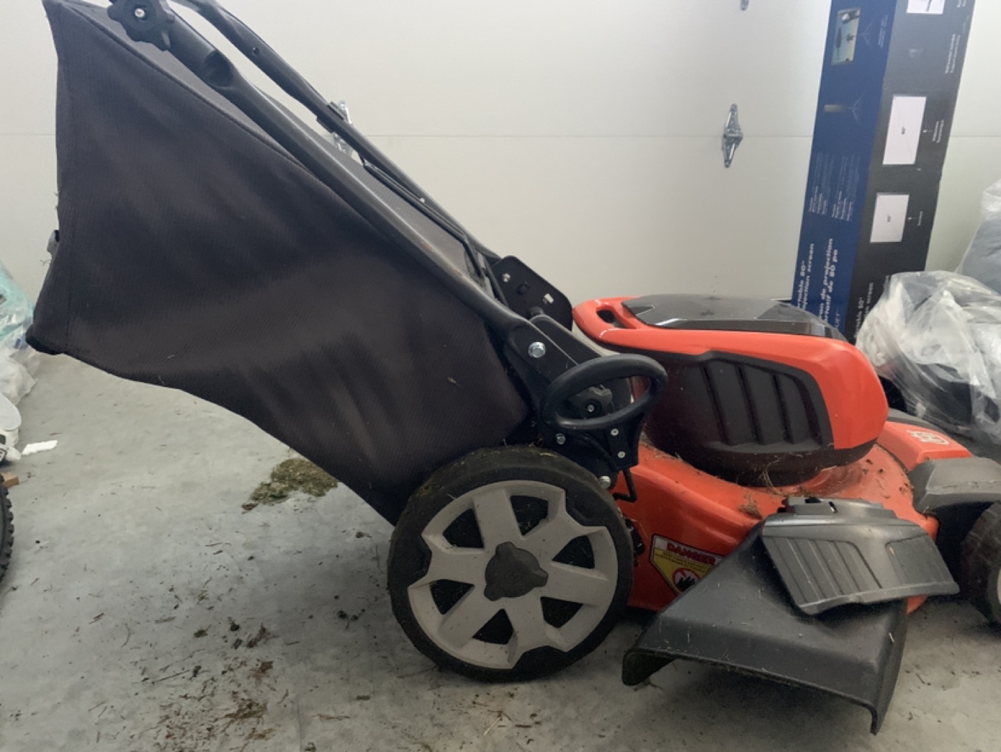 Husqvarna Battery Powered Lawnmower - photo 4