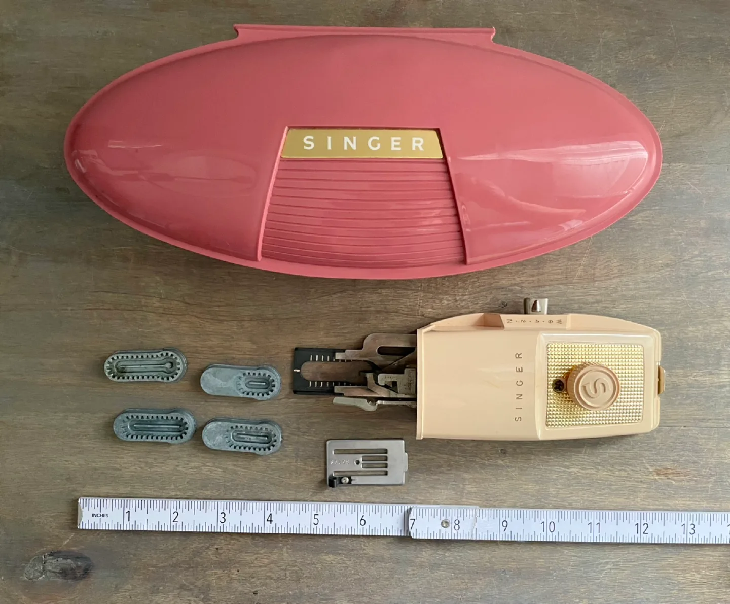 Vintage 1960s Singer Buttonholer Sewing Machine Attachment image indicator(2)