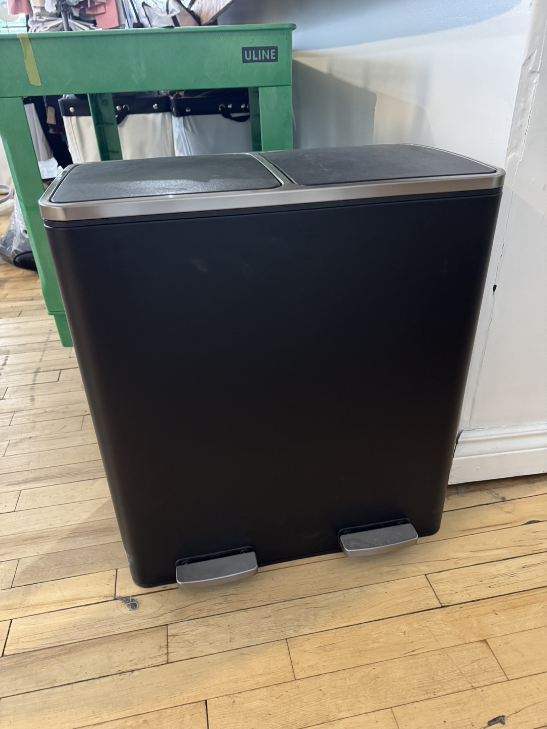 DOUBLE TRASH BIN