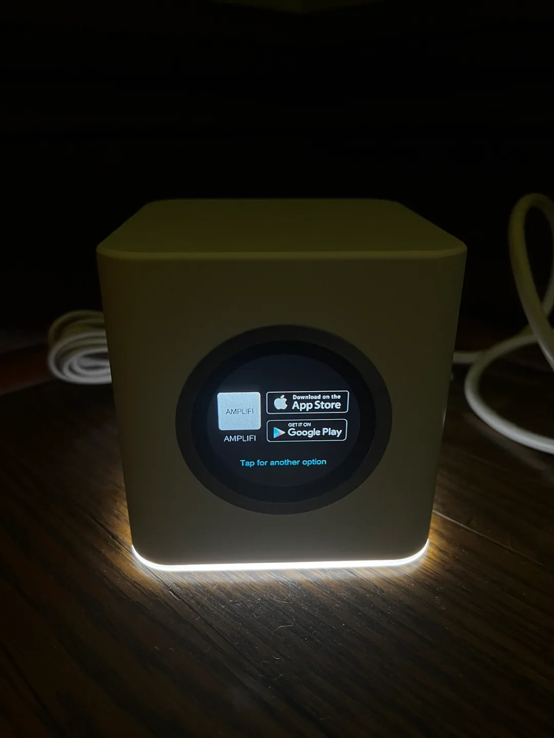 AmpliFi HD Wifi Mesh Router + Mesh Point image indicator(3)