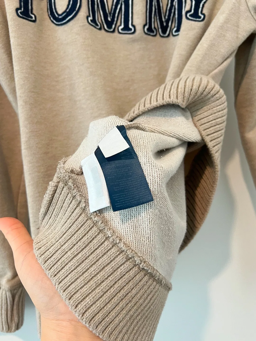 Tommy Hilfiger Sweater M -  beige sweatshirt image indicator(5)