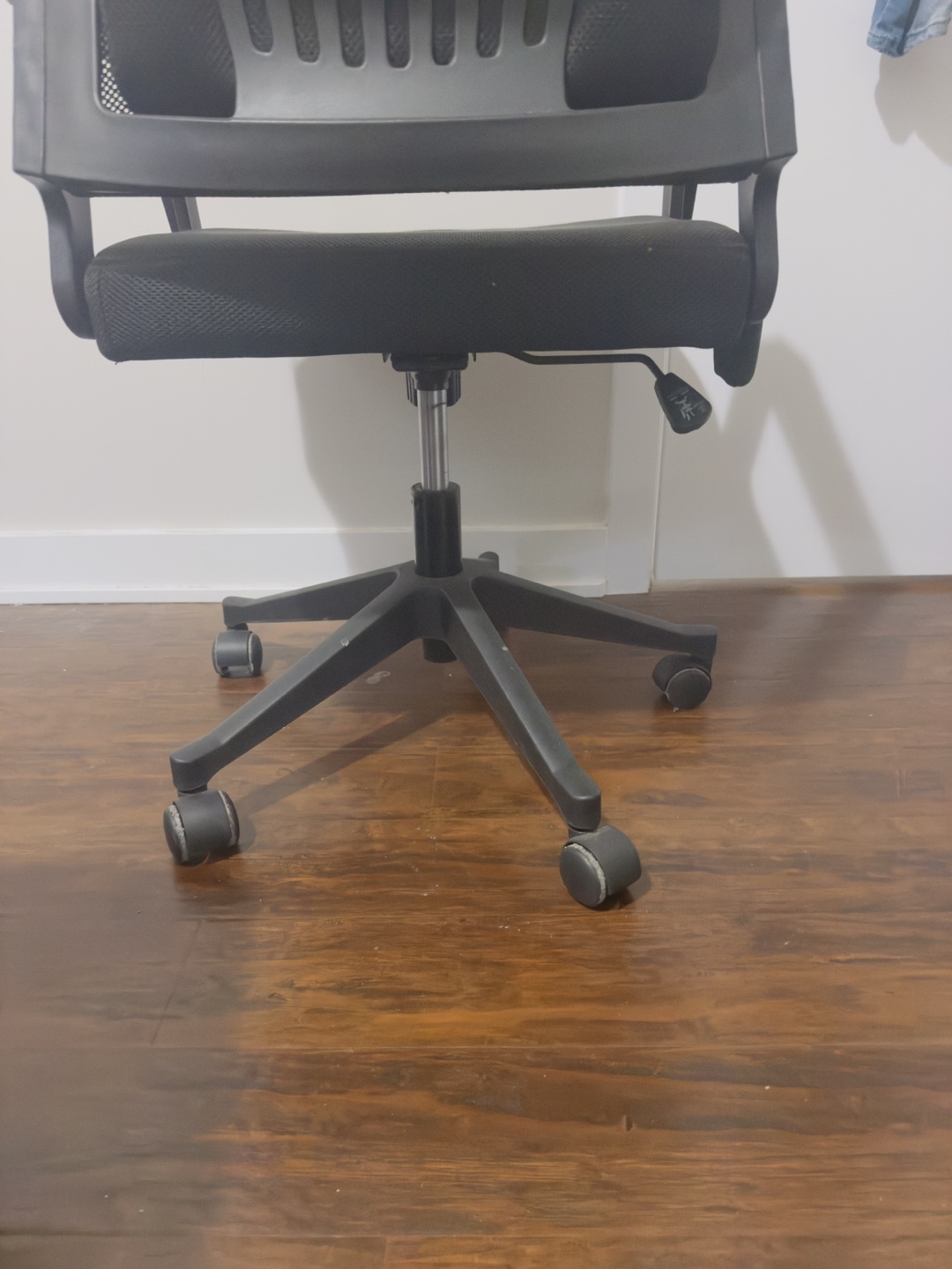 Black Mesh Office Chair - photo 5