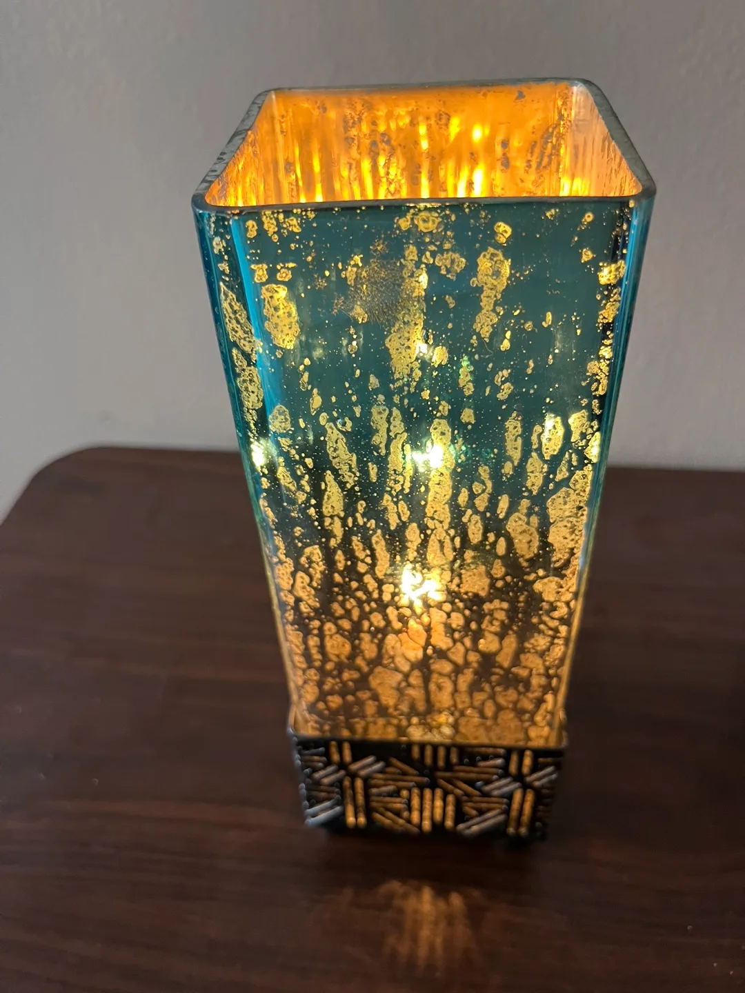 Set of 2  Teal and Gold  Glass and Metal Table Lamps image indicator(7)