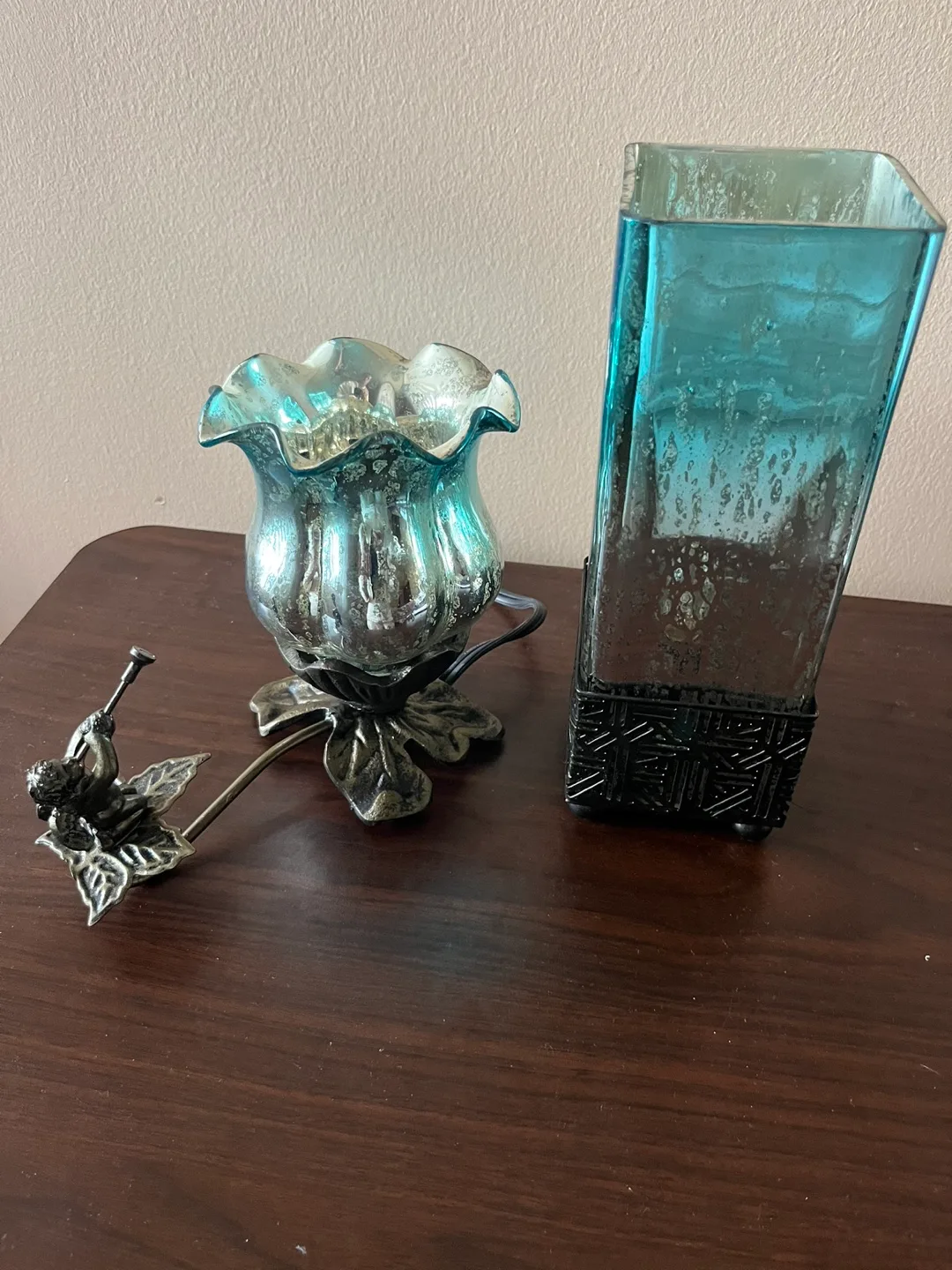 Set of 2  Teal and Gold  Glass and Metal Table Lamps image indicator(8)