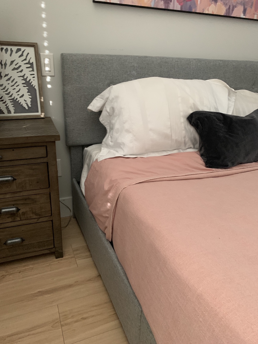 Queen Bedframe - photo 2