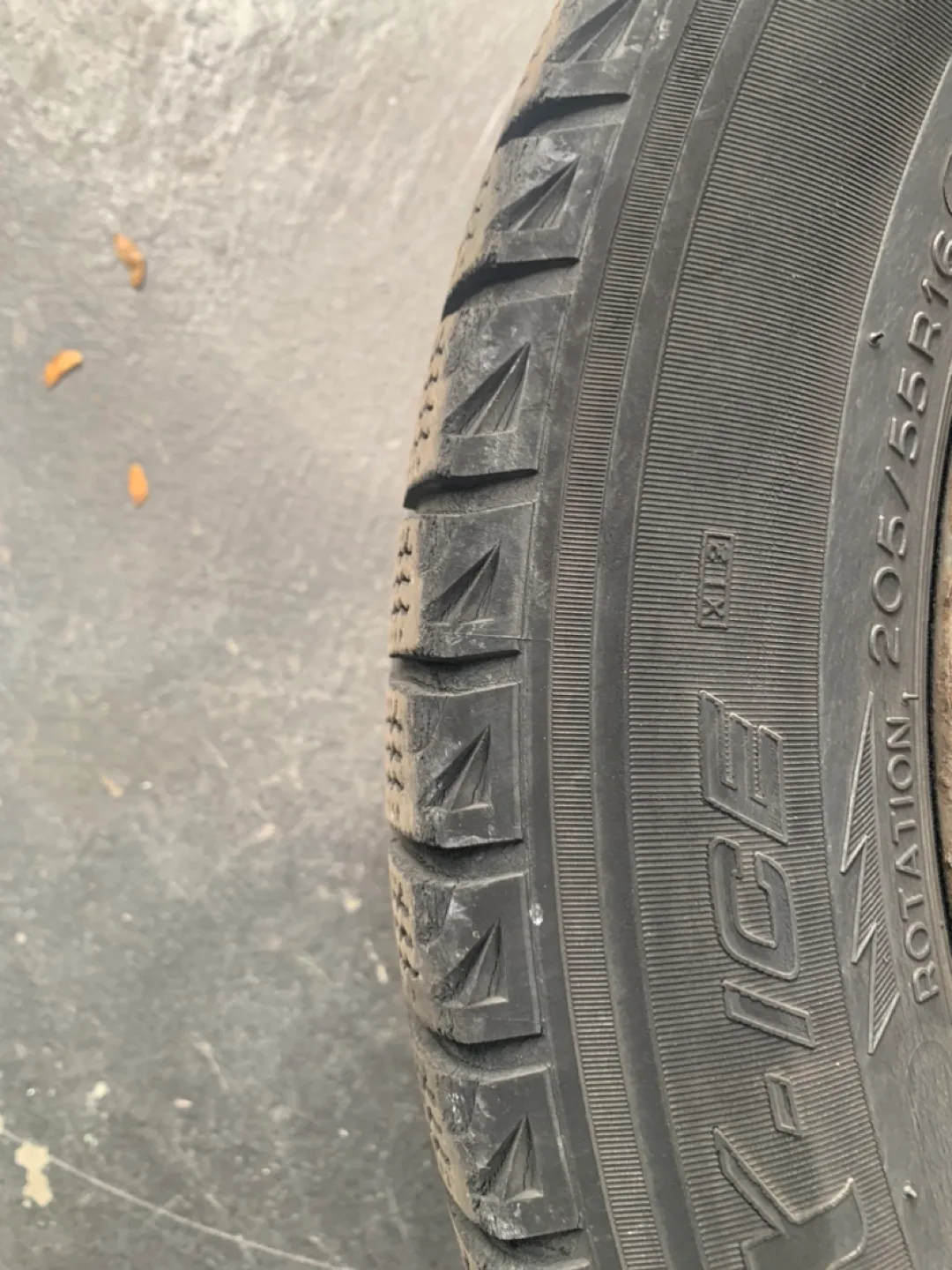 Michelin X-Ice Winter Tires image indicator(2)