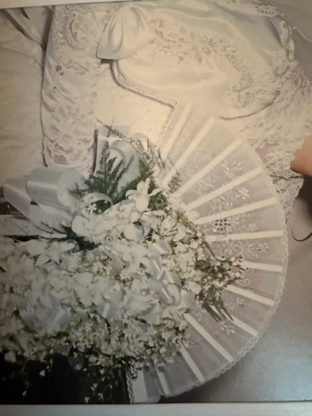 Wedding dress or gown image indicator(2)