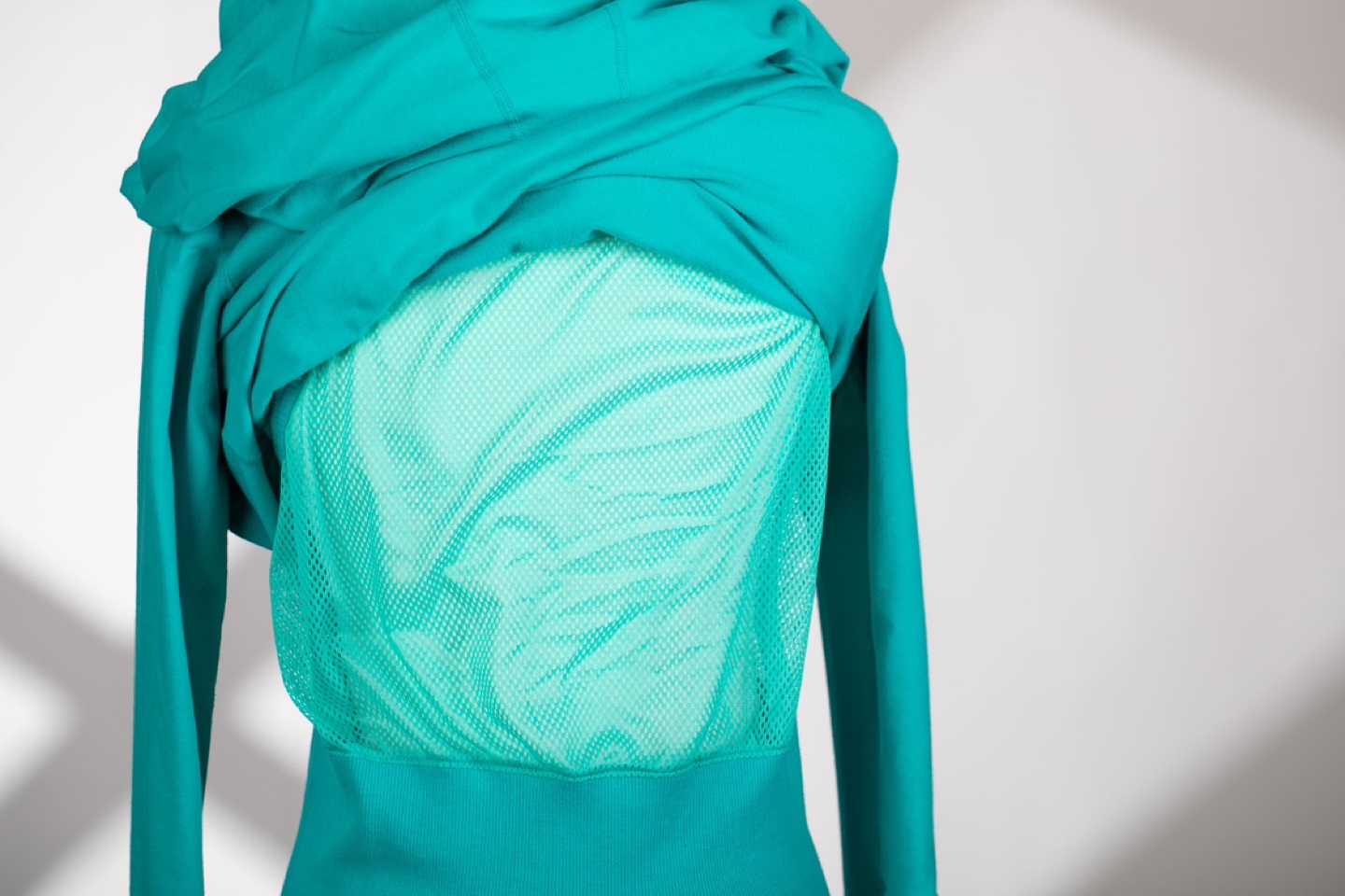 Lululemon Turquoise Zip-Up Hoodie, Size 6 (Excellent Condition) - photo 5