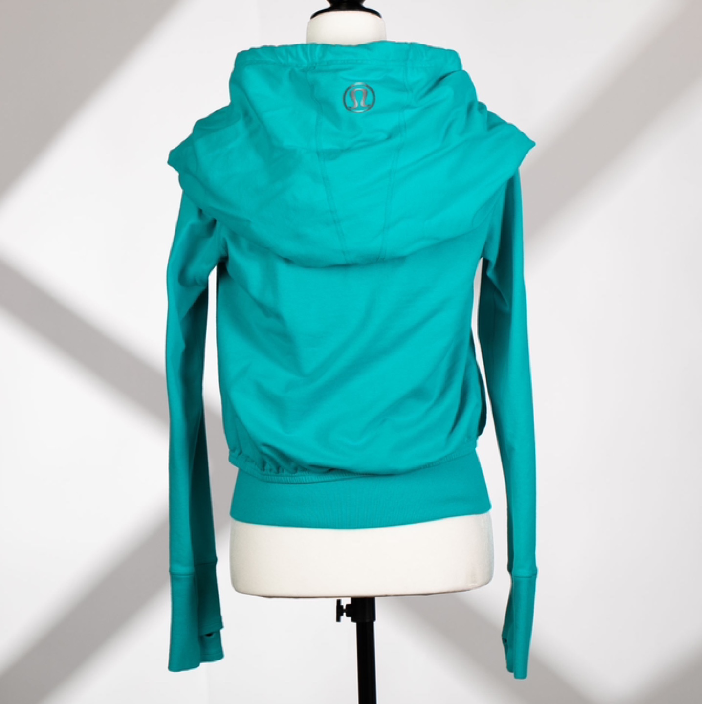 Lululemon Turquoise Zip-Up Hoodie, Size 6 (Excellent Condition) - photo 2