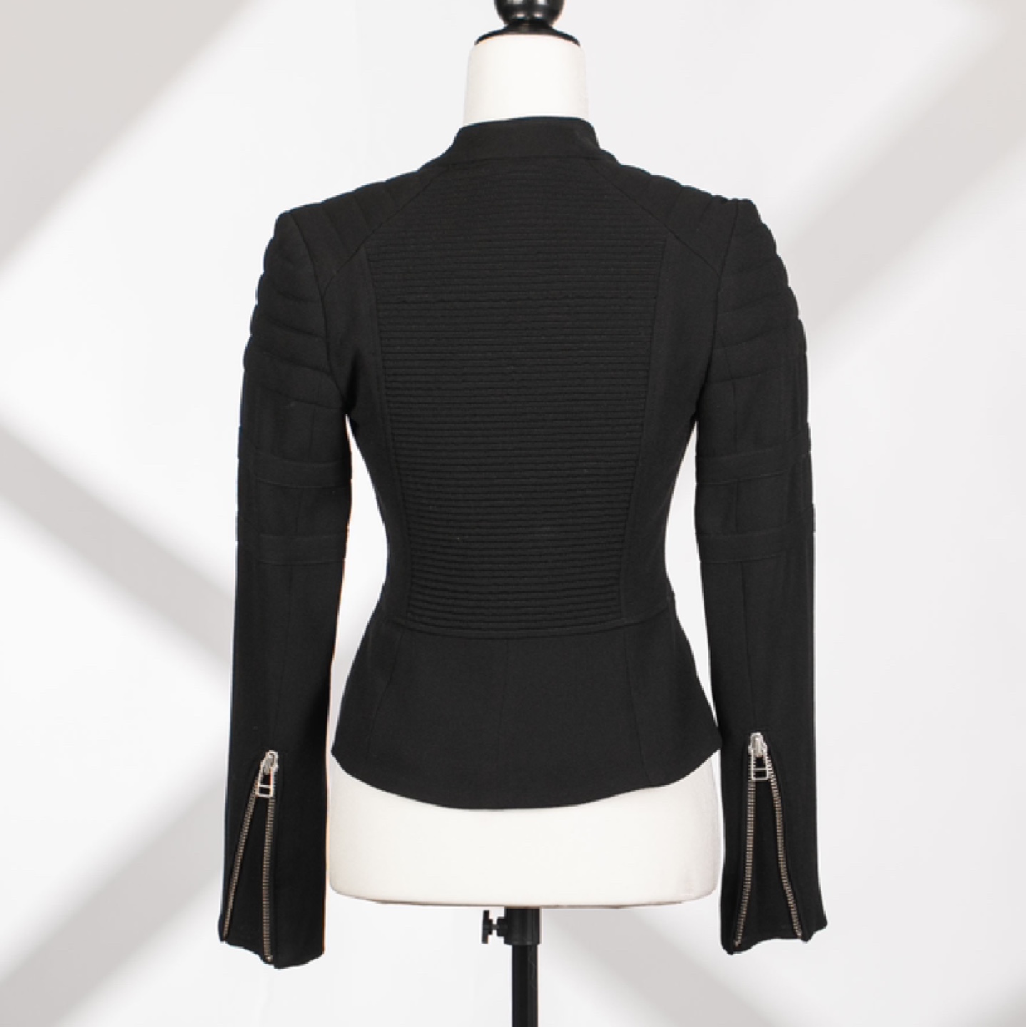 Aritzia Wilfred Biker Jacket black, Size 0, Excellent Condition - photo 2