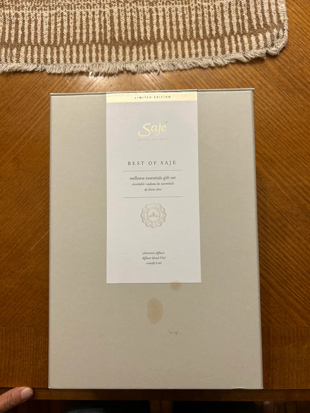 Saje Aroma Om Ultrasonic Diffuser with 2 Essential Oil Blends image indicator(6)