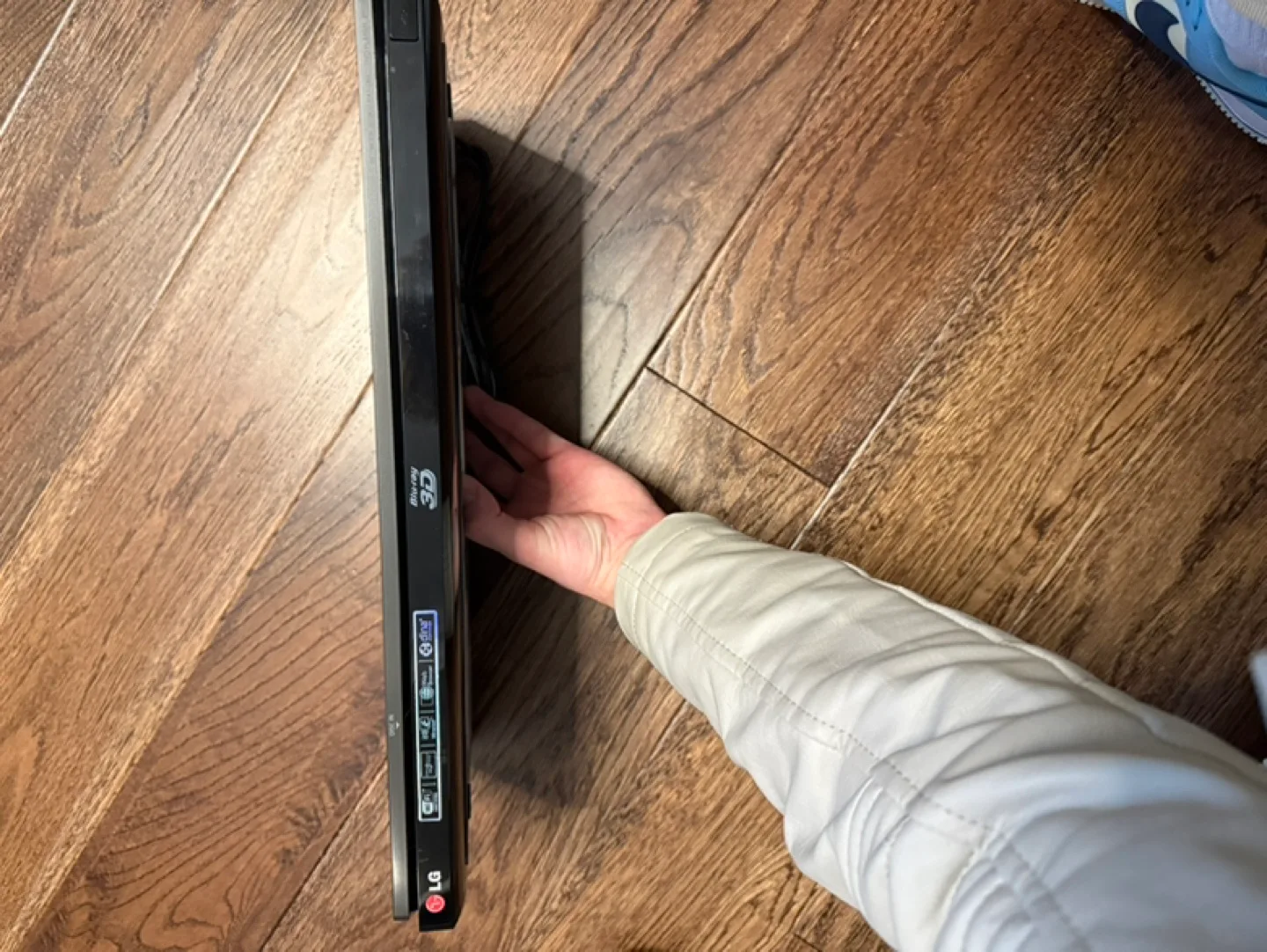 LG 3D Blu-ray Disc Player image indicator(3)