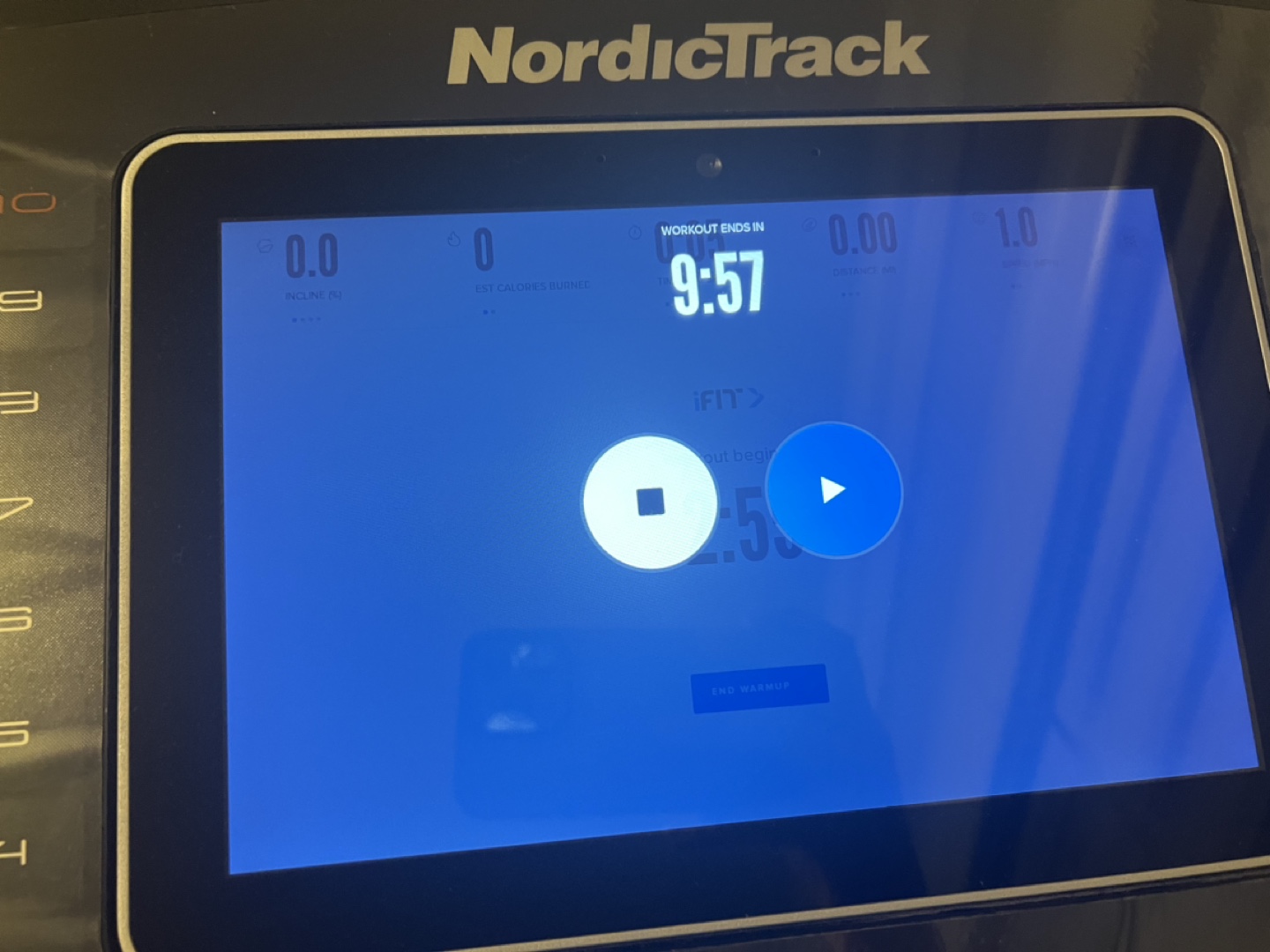 Nordictrack T6.5 Si treadmill - photo 3