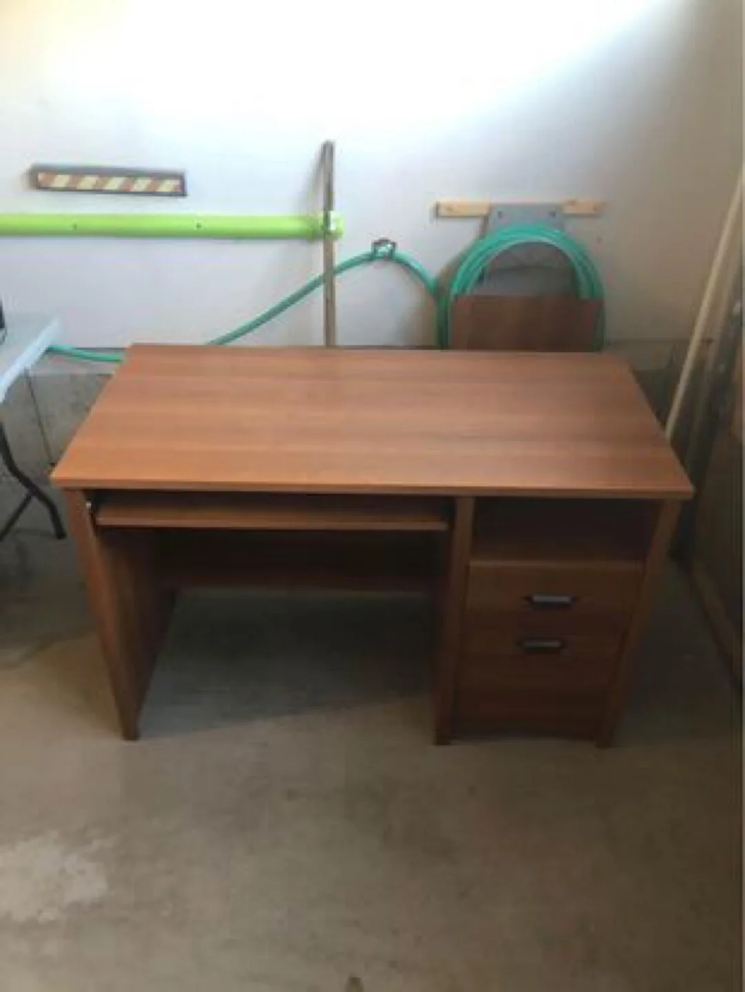 Computer Desk with Keyboard Tray and drawers image indicator(3)