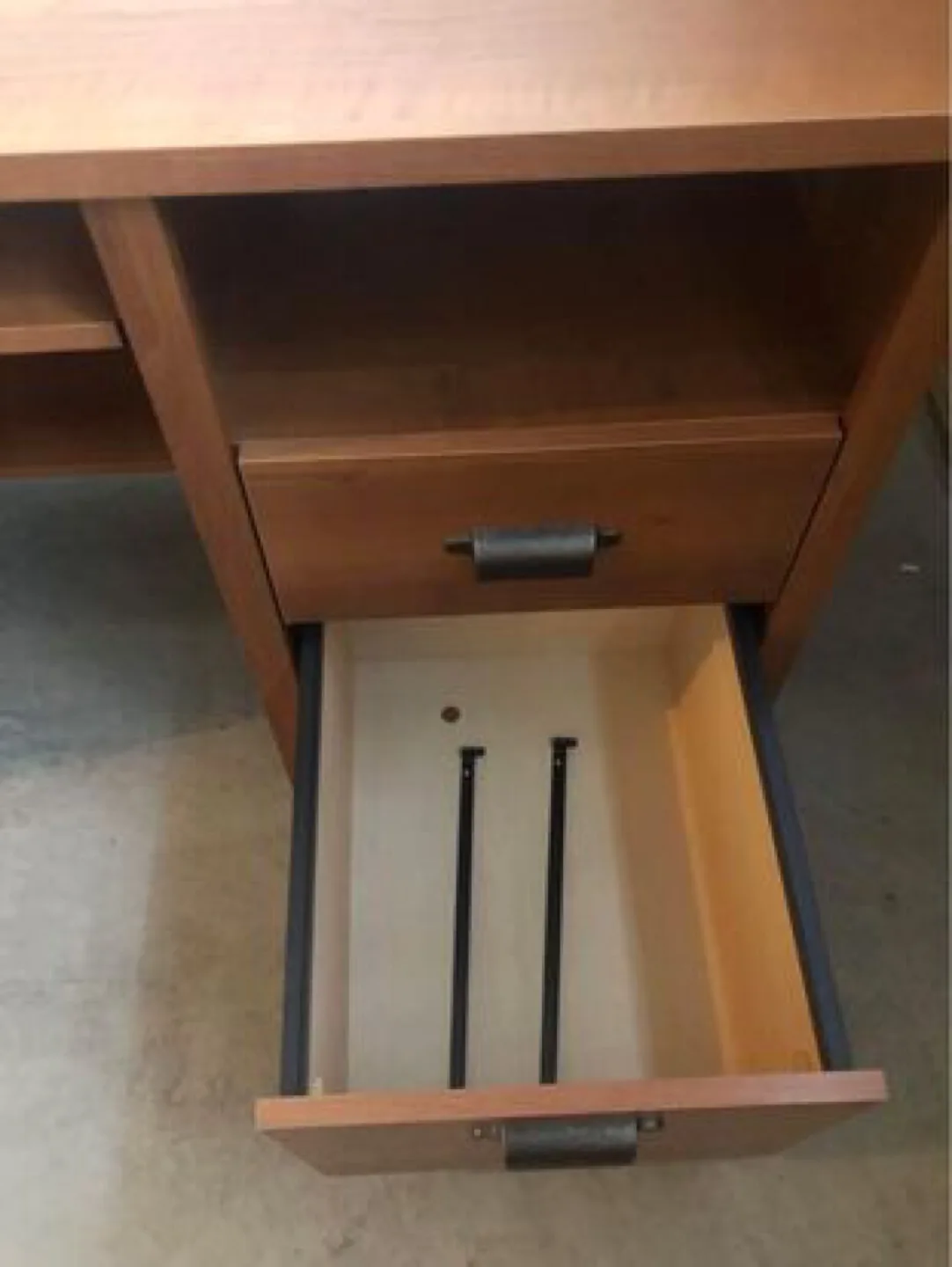 Computer Desk with Keyboard Tray and drawers image indicator(8)