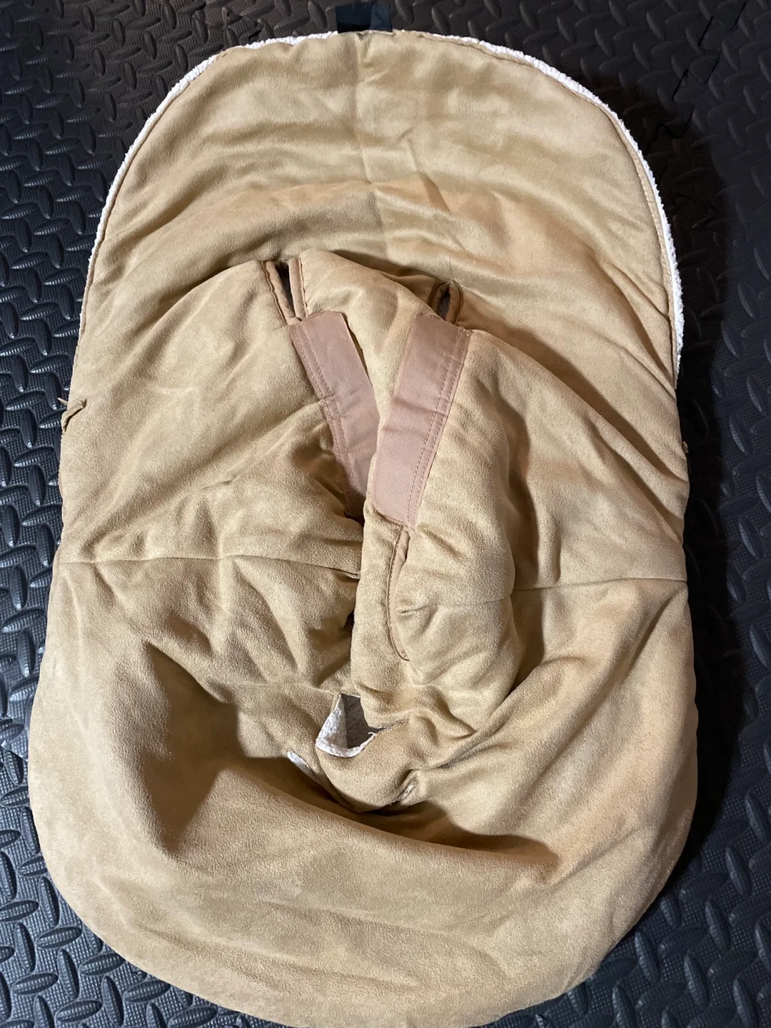 Stroller cover during winter image indicator(2)