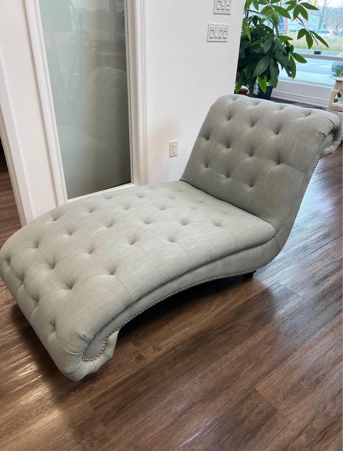 Upholstered Oversized Chaise Lounge in Perfect Condition!