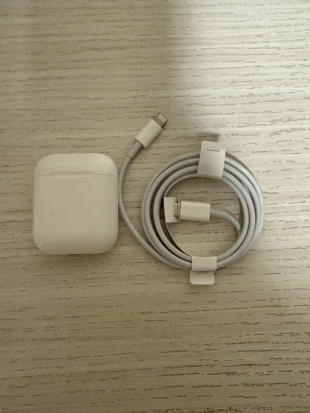 Apple AirPods 2nd generation - photo 5
