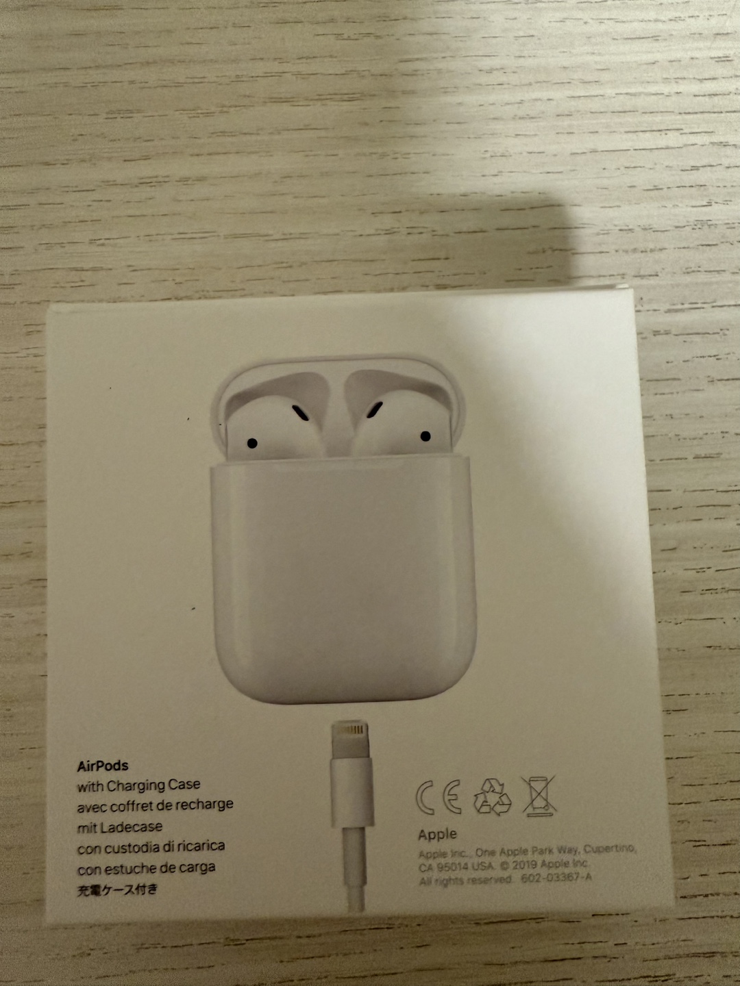 Apple AirPods 2nd generation - photo 2