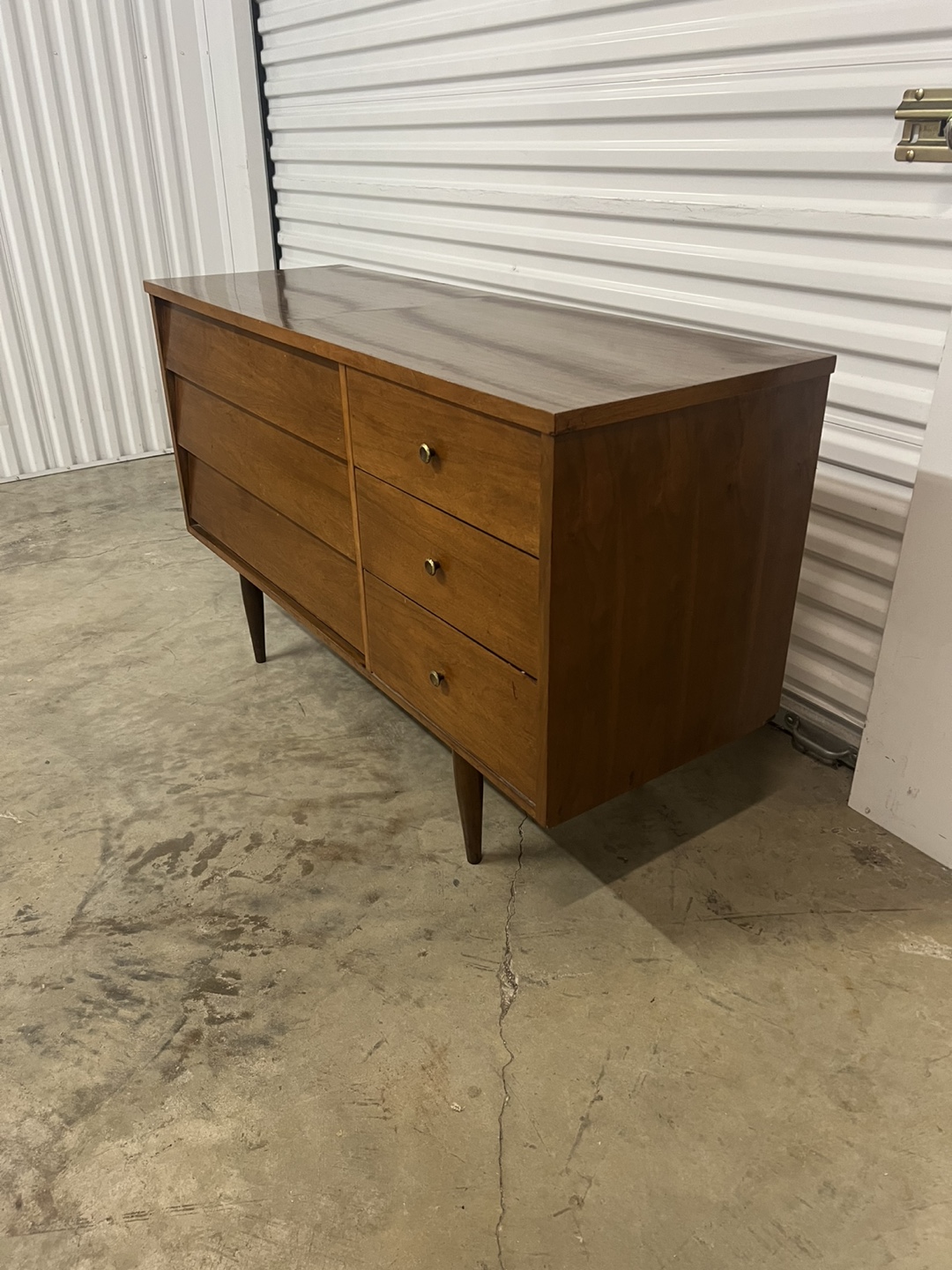 Mid Century Modern Dresser - photo 3