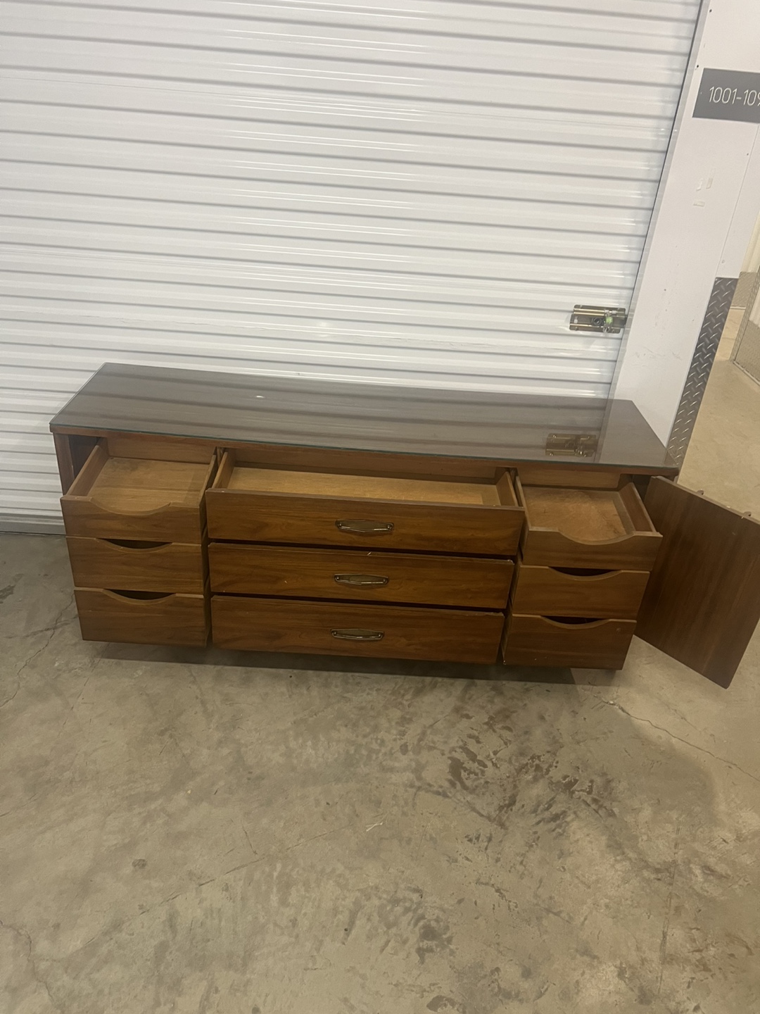 Mid Century Modern 9 dtawers Dresser - photo 5