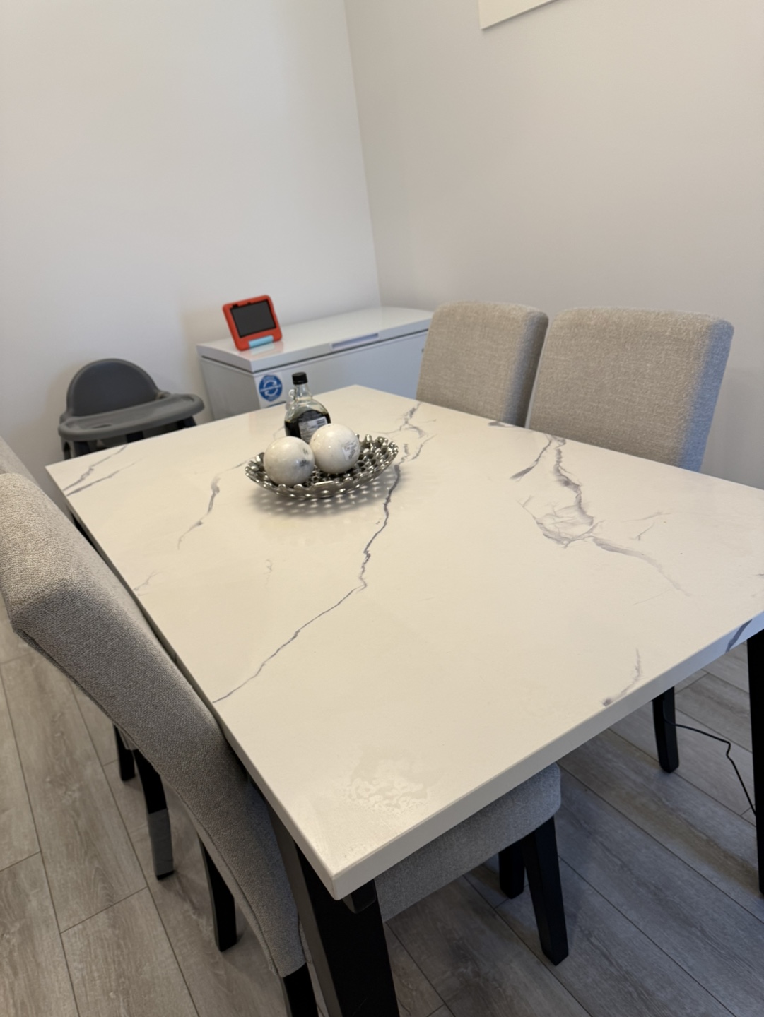 Dining Table and Chairs Set