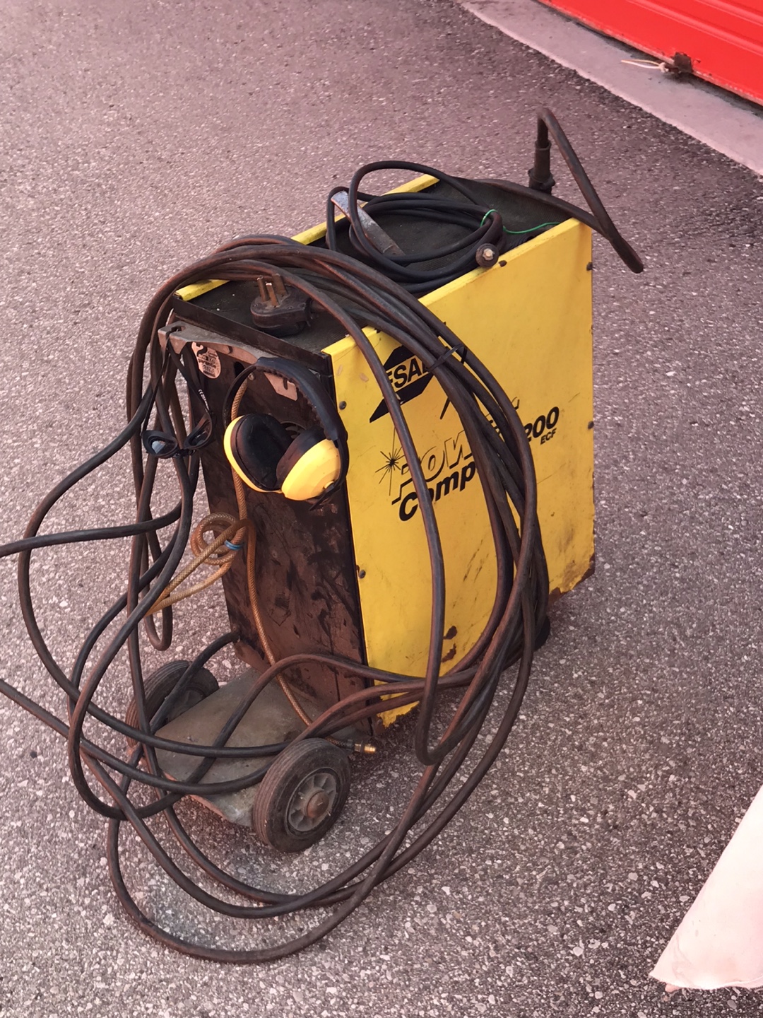ESAB Power Compact 200 Welder - photo 4