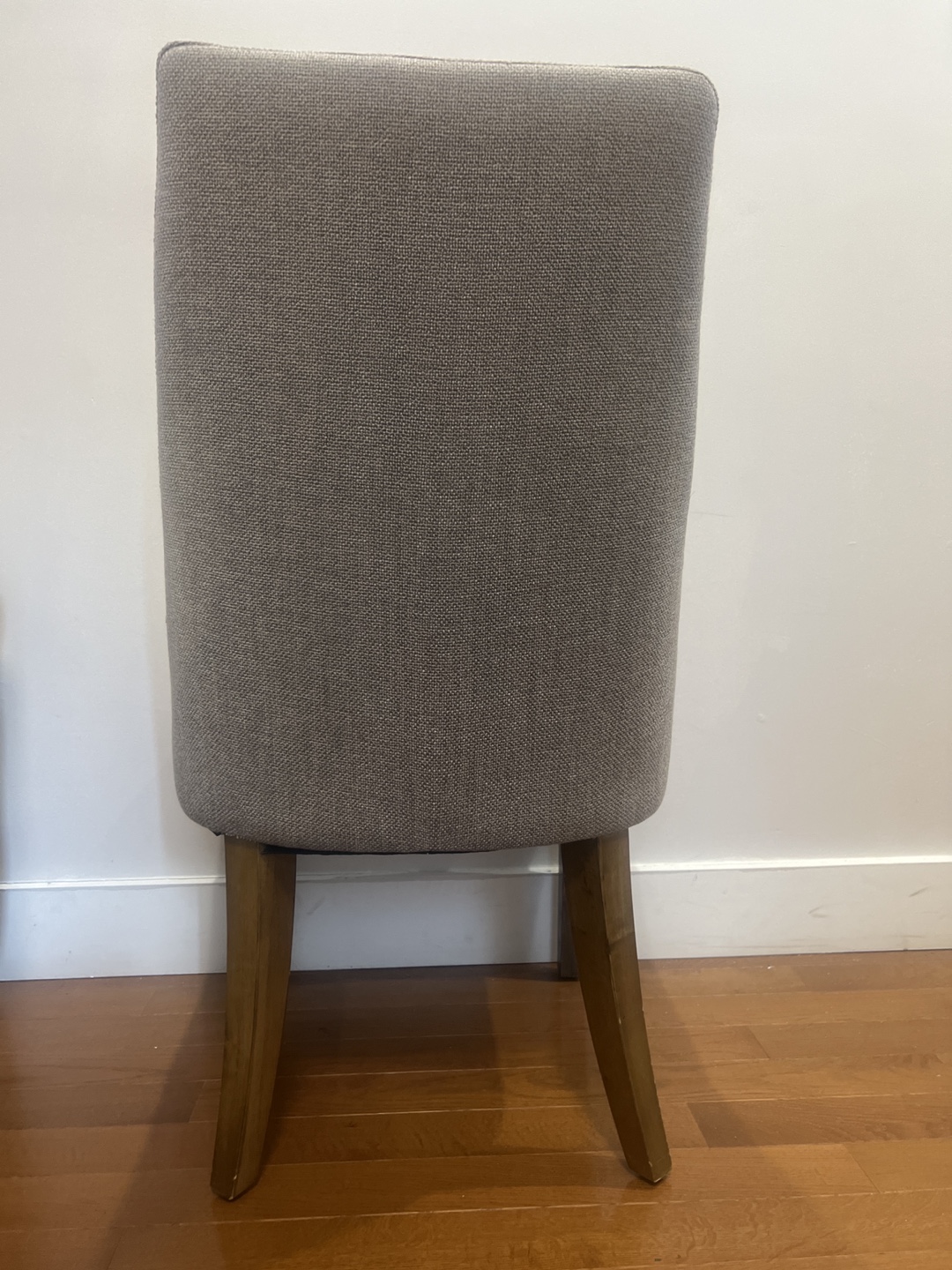 Modern Dining Chair with Light Grey Fabric Upholstery - photo 3