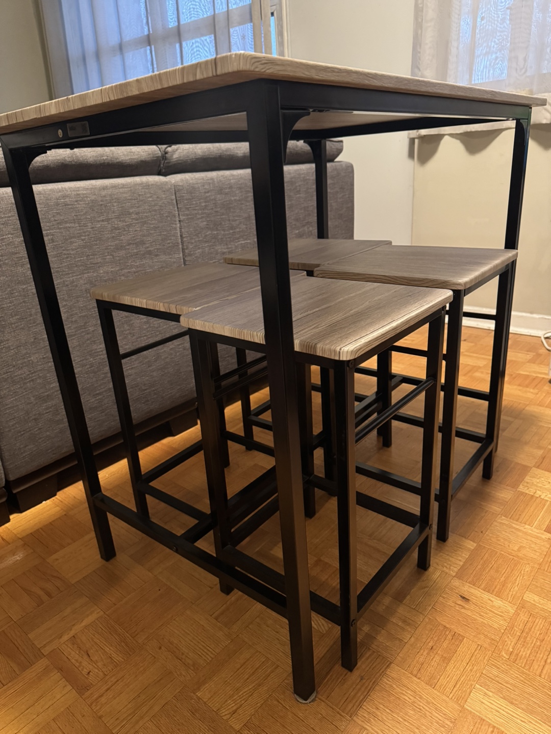 Kitchen Table and 4 Stools - photo 2