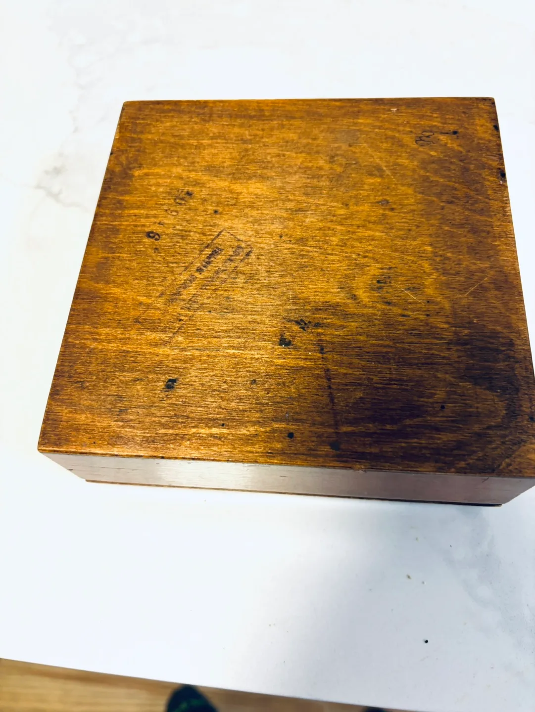 Vintage Wooden Box with Bird Carving image indicator(3)