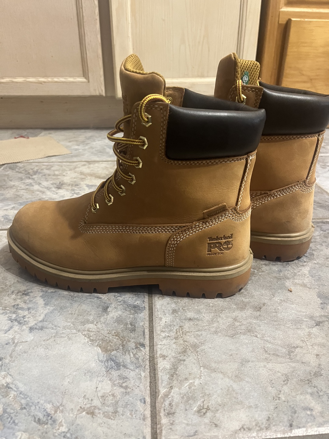 Timberland pro - Alloy cap work boots - size 7 mens - $250 MSRP - photo 4